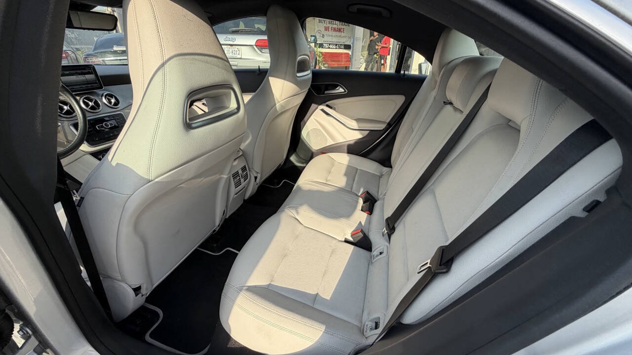 Used 2014 Mercedes-Benz CLA 250 4MATIC image 12