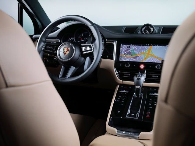 New 2025 Porsche Macan image 15