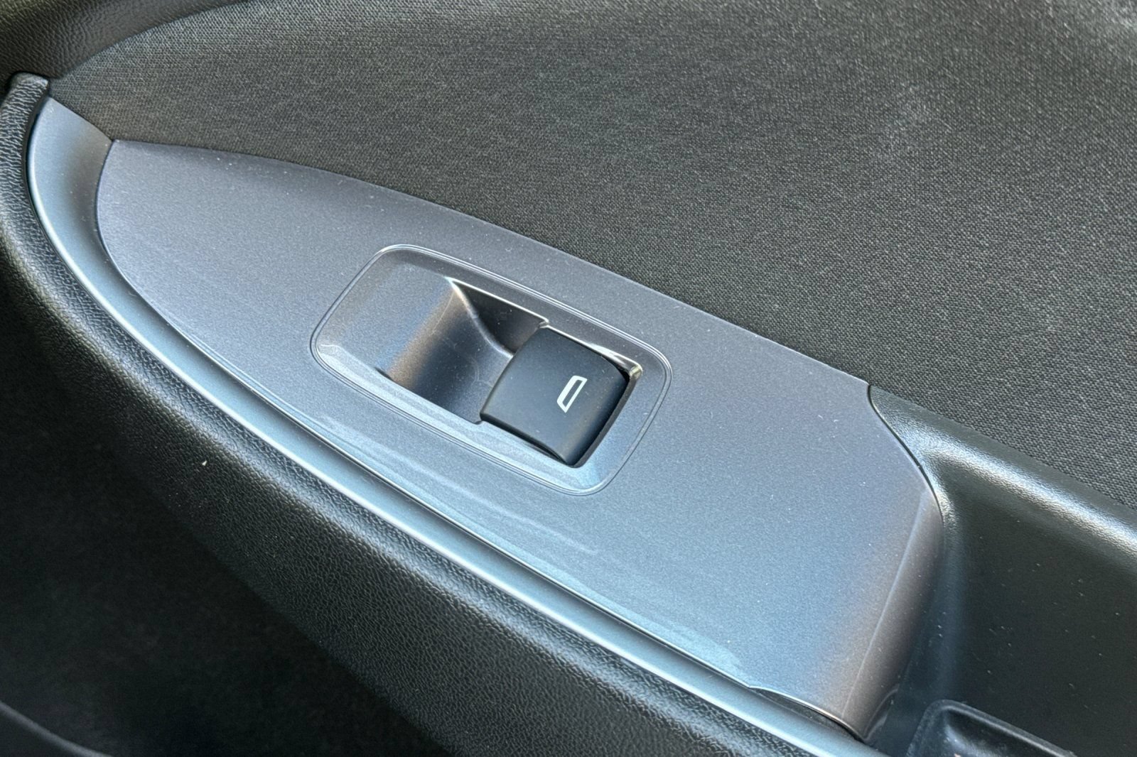 Used 2024 Chevrolet Malibu RS w/ LPO, Floor Liner Package FWD image 22