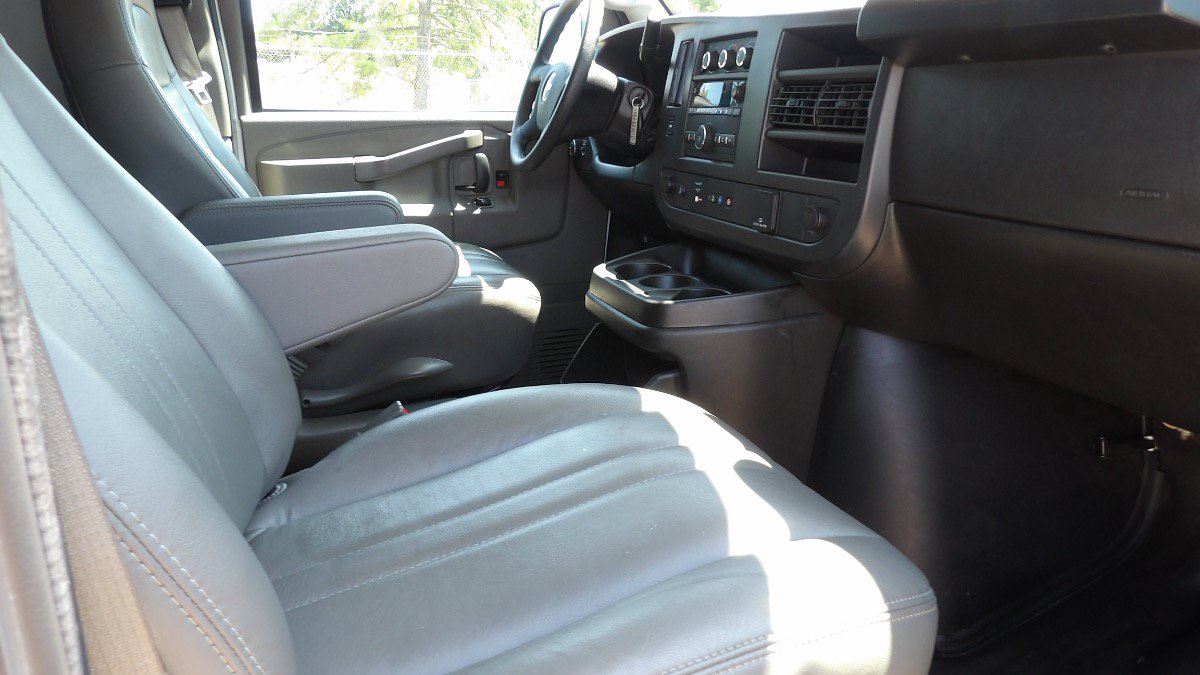 Used 2025 Chevrolet Express 2500 Extended w/ Driver Convenience Package RWD image 22