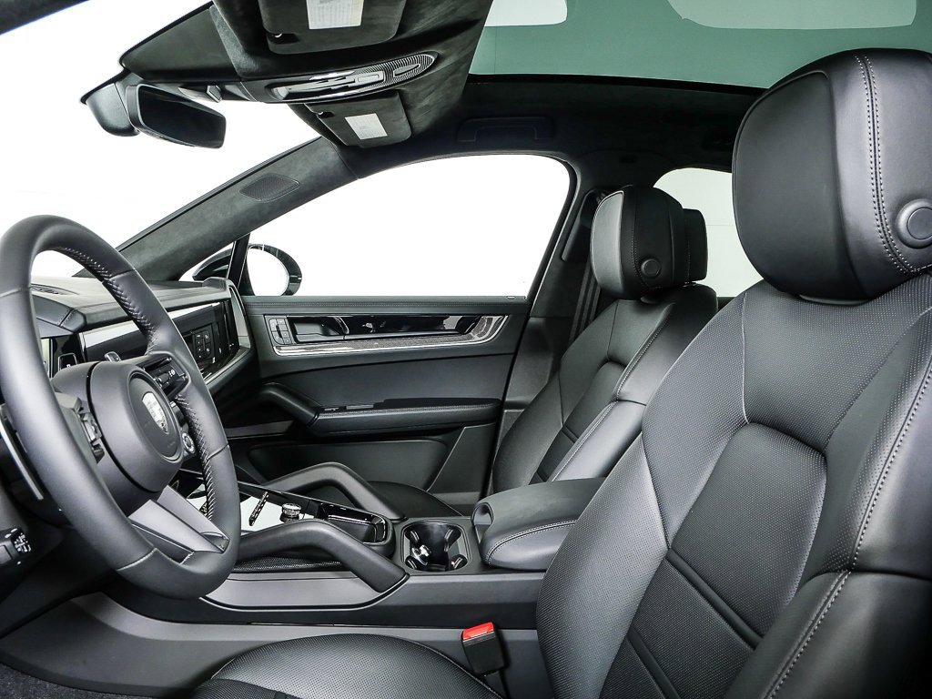 New 2026 Porsche Cayenne Turbo image 5