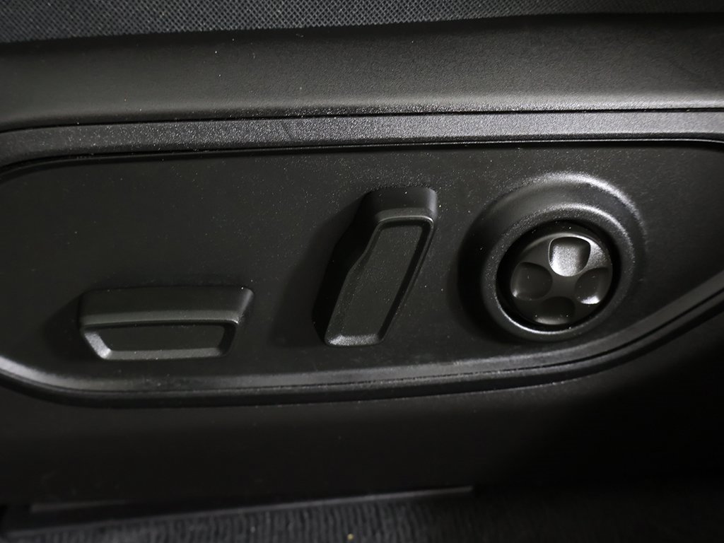 Used 2024 Jeep Grand Cherokee Altitude image 31