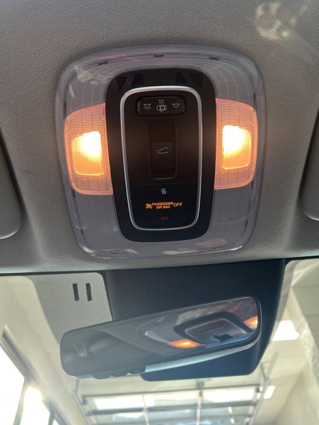 Used 2021 Hyundai Elantra Limited image 21