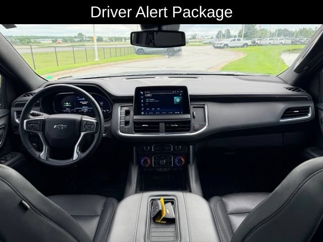 Certified 2023 Chevrolet Suburban Z71 w/ Luxury Package AWD/4WD image 7