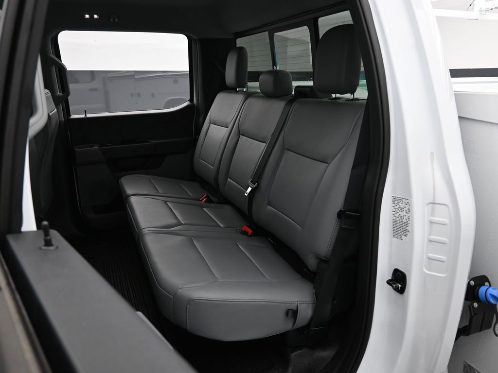 New 2026 Ford F550 4x4 Crew Cab Super Duty image 24