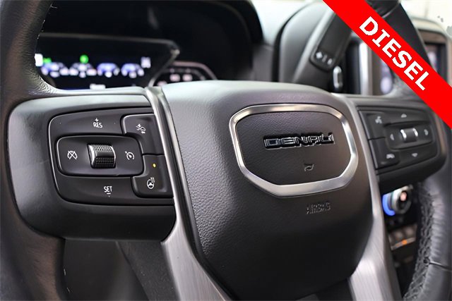 Used 2022 GMC Sierra 3500 Denali w/ Denali Black Diamond Edition image 17