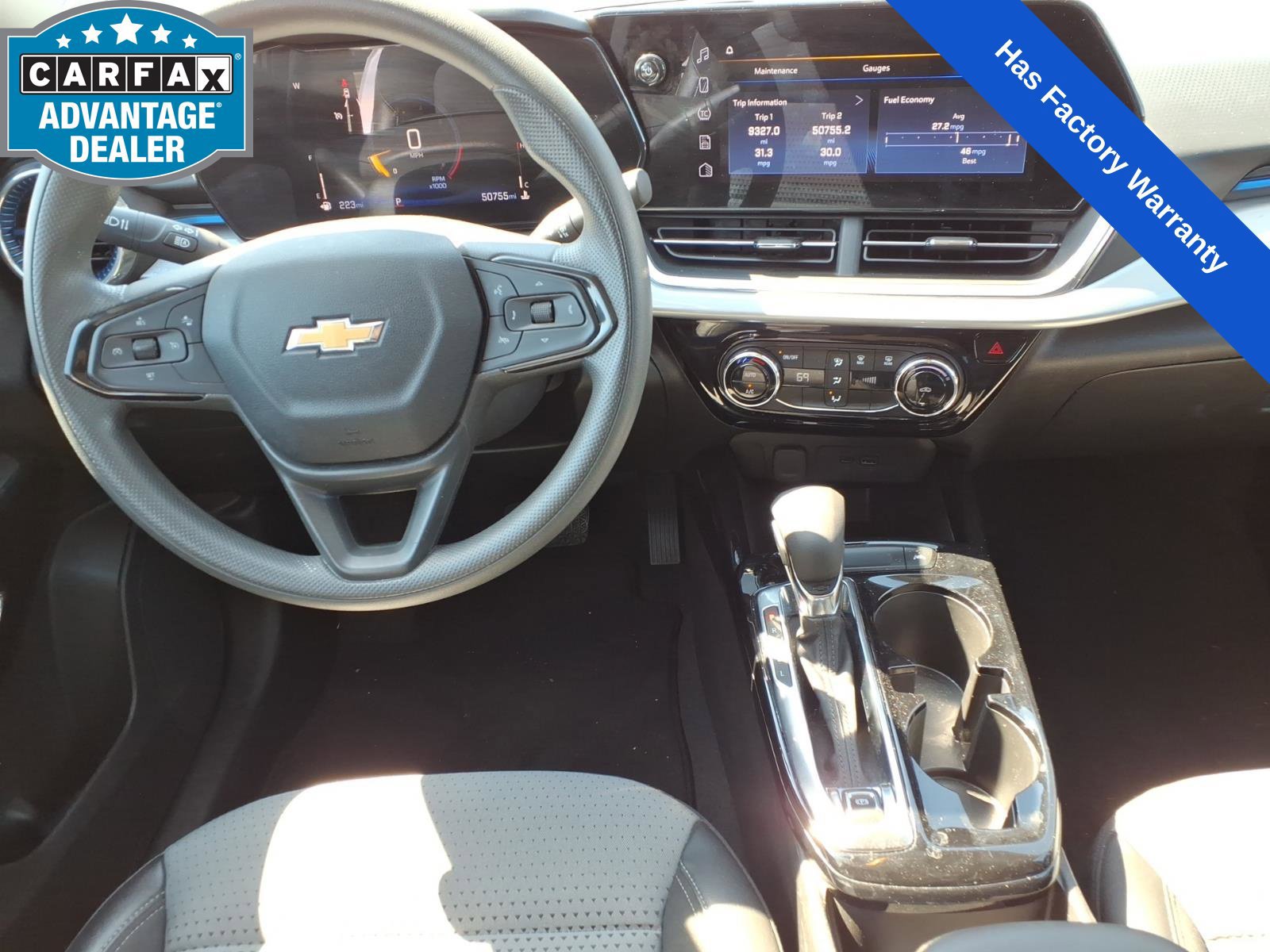 Used 2025 Chevrolet Trax LT FWD image 13