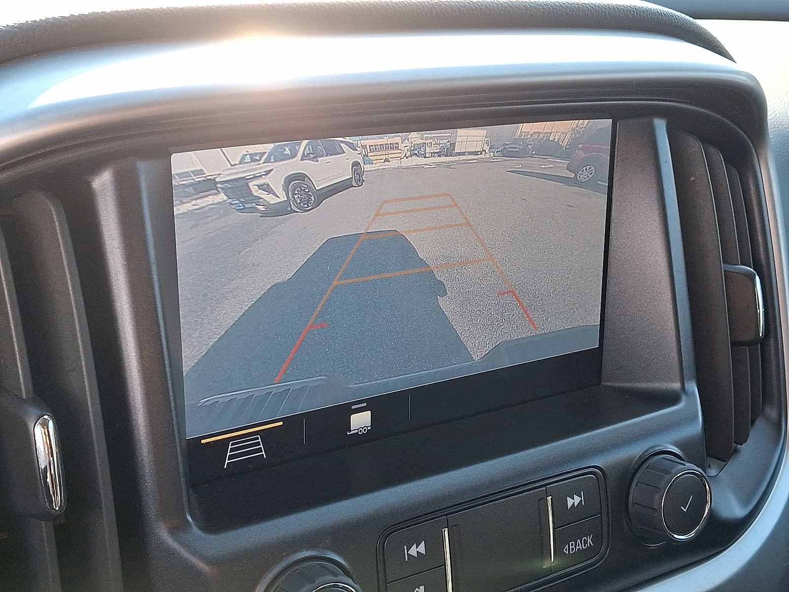 Certified 2022 Chevrolet Colorado LT w/ LT Convenience Package image 18