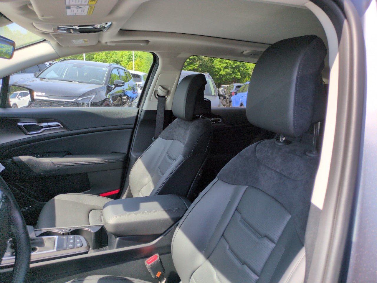 New 2026 Kia Sportage SX FWD image 18