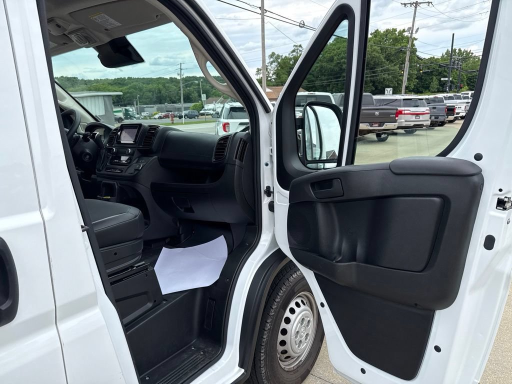 Used 2025 RAM ProMaster 2500 w/ Convenience Group FWD image 41