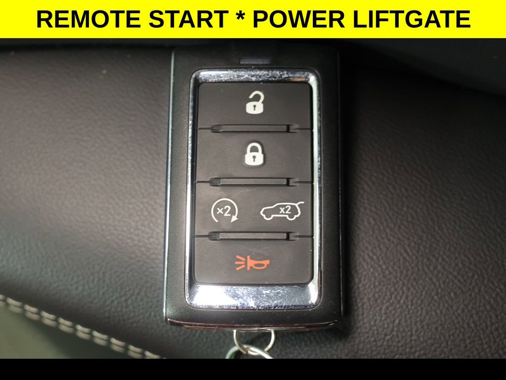 Used 2023 Jeep Grand Cherokee Altitude image 9