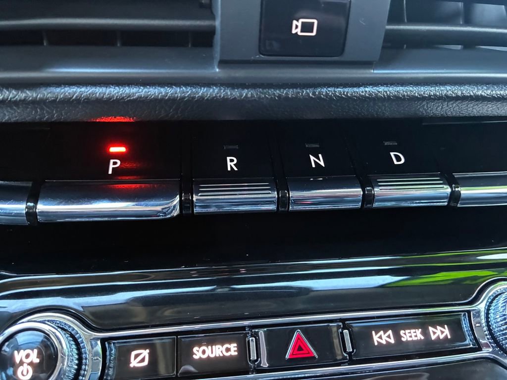 Certified 2022 Lincoln Corsair AWD w/ Equipment Group 101A image 19