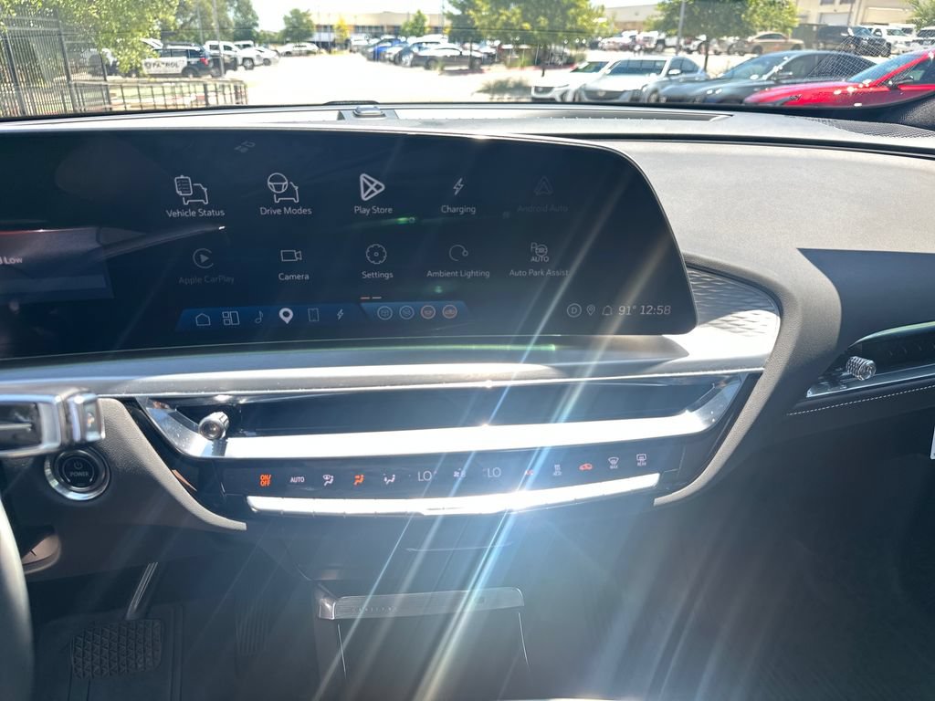 Certified 2025 Cadillac Lyriq Luxury w/ LPO, Floor Liner Package AWD/4WD image 28