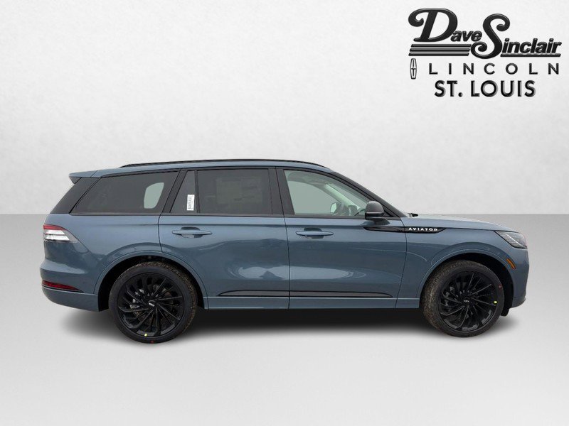 New 2026 Lincoln Aviator Reserve AWD/4WD image 4
