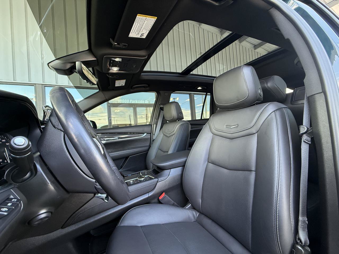 Used 2024 Cadillac XT6 Sport w/ Technology Package AWD/4WD image 13