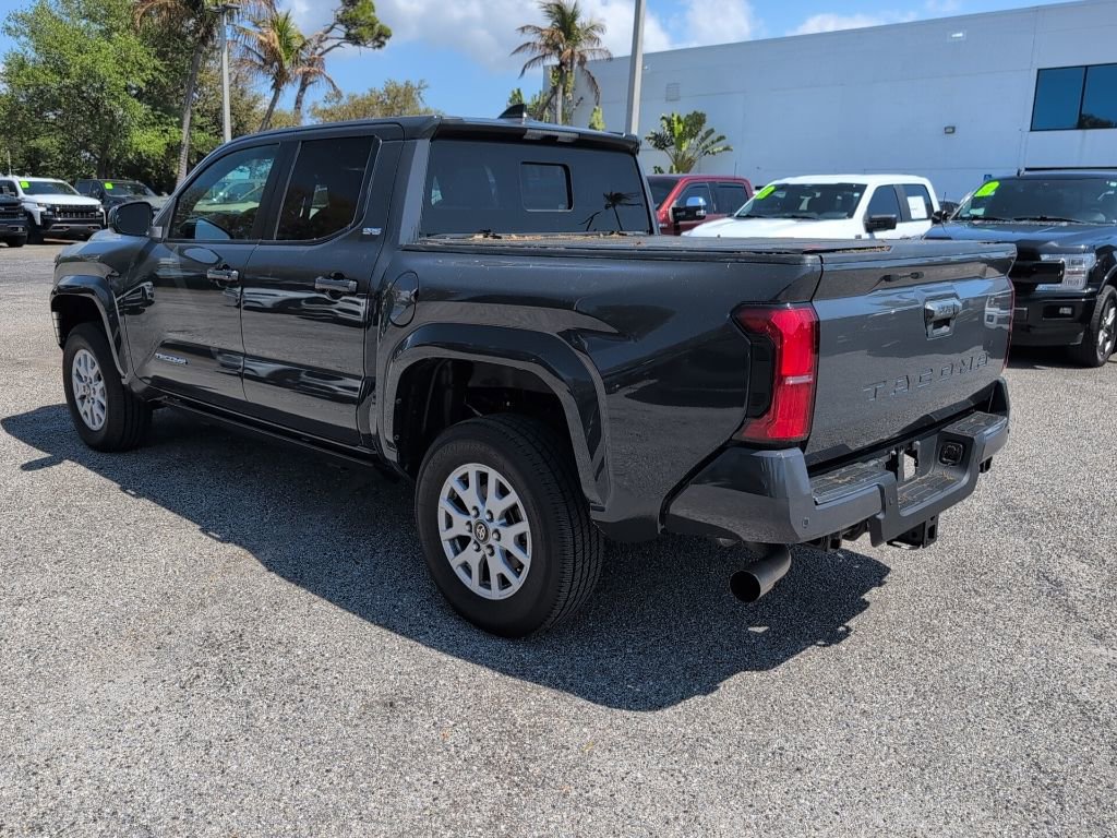 Used 2024 Toyota Tacoma SR5 w/ SR5 Upgrade Package image 5