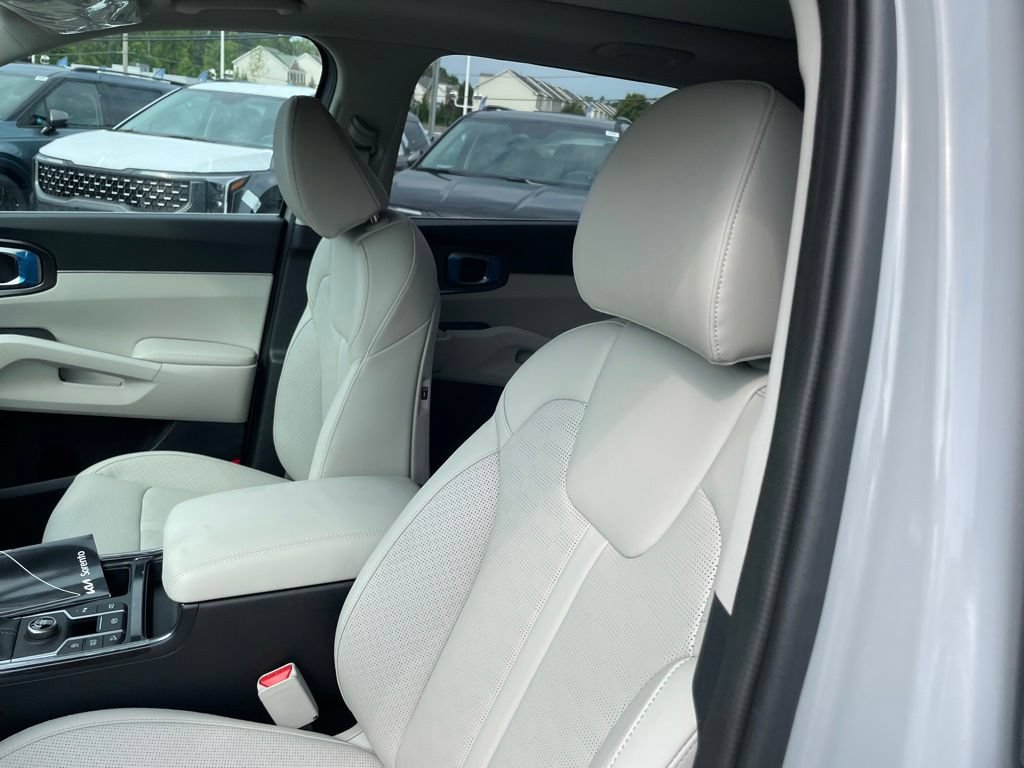New 2026 Kia Sorento S FWD image 10