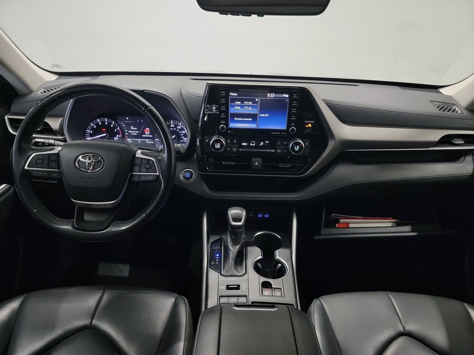 Used 2022 Toyota Highlander XLE AWD/4WD image 15