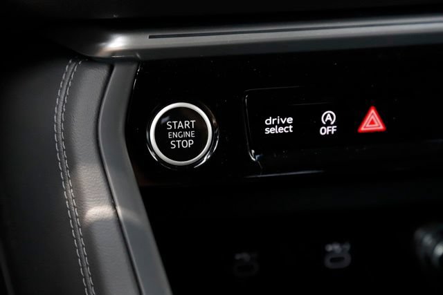 Used 2025 Audi Q5 Premium Plus w/ Premium Plus AWD/4WD image 22