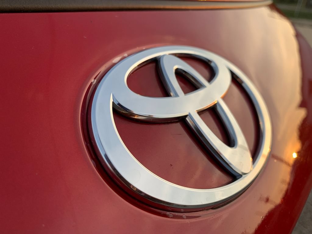 Used 2024 Toyota Prius XLE AWD/4WD image 39