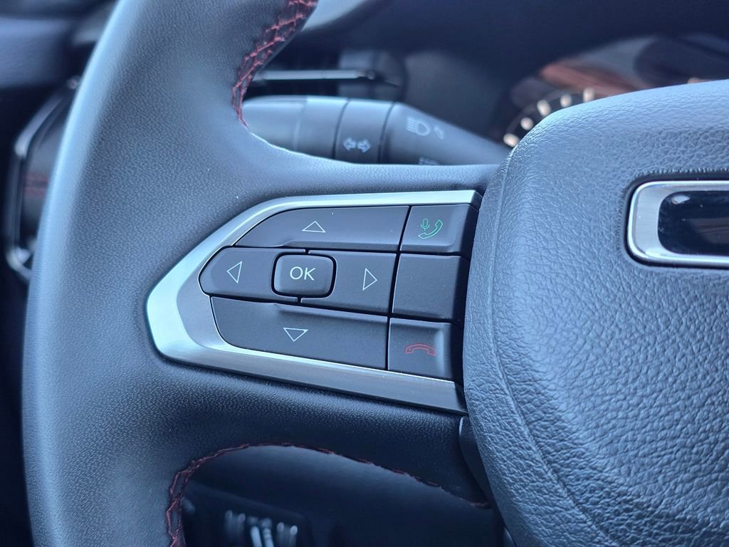 Used 2024 Jeep Compass Trailhawk image 30