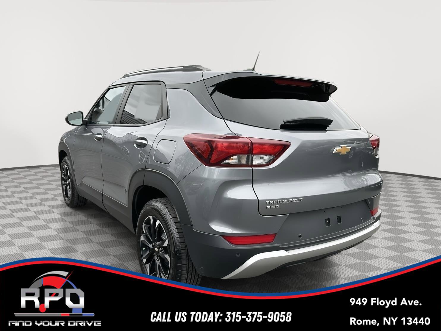 Used 2021 Chevrolet TrailBlazer LT w/ Sun and Liftgate Package AWD/4WD image 3