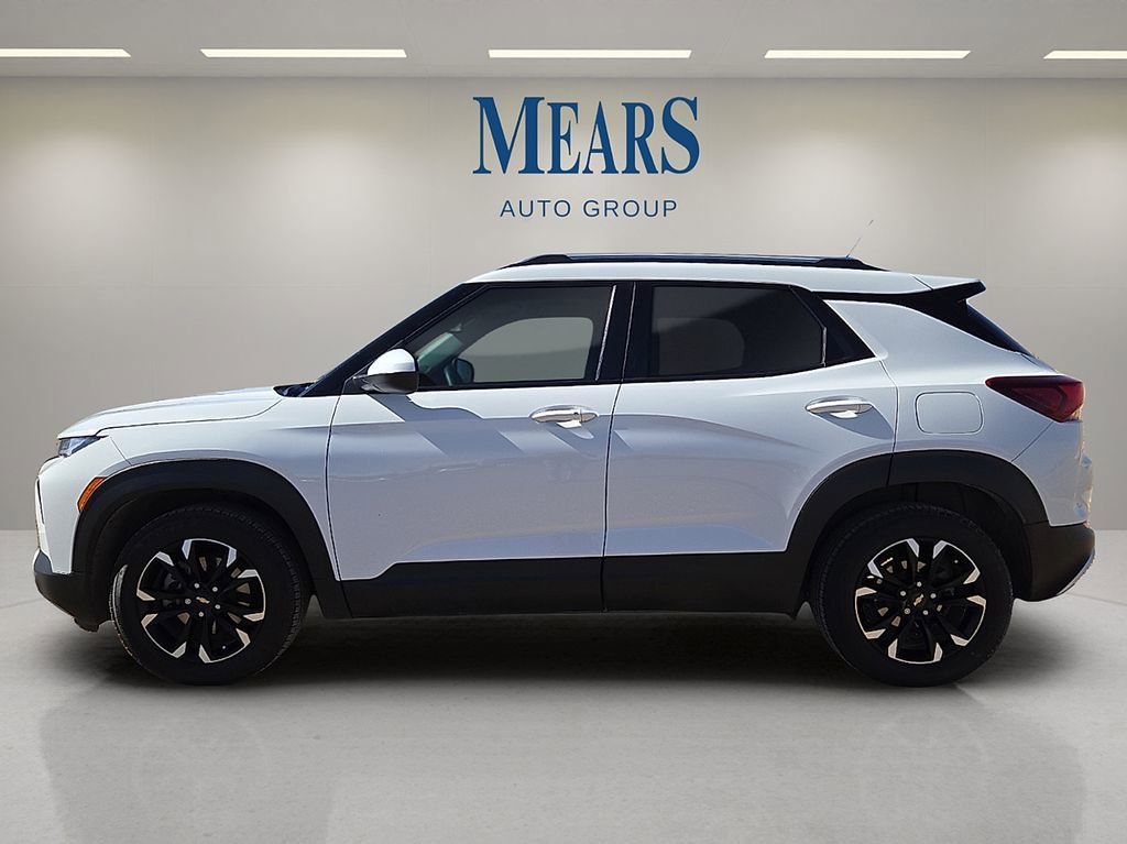 Used 2021 Chevrolet TrailBlazer LT w/ Convenience Package image 2