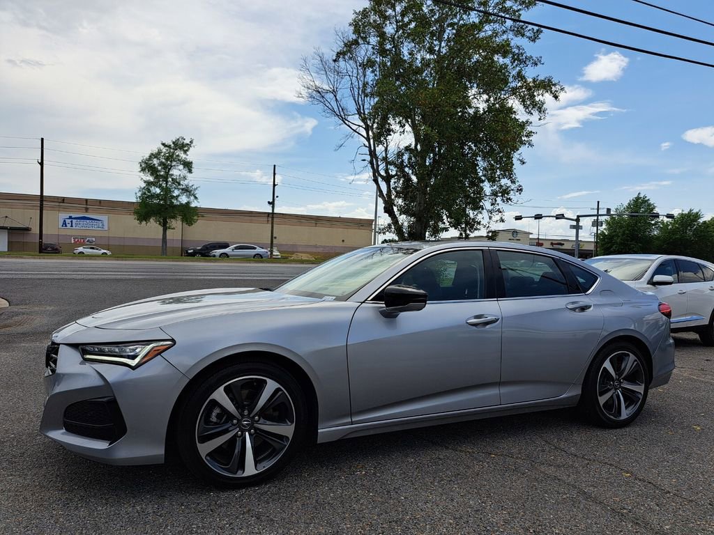 Certified 2025 Acura TLX w/ Technology Package image 10