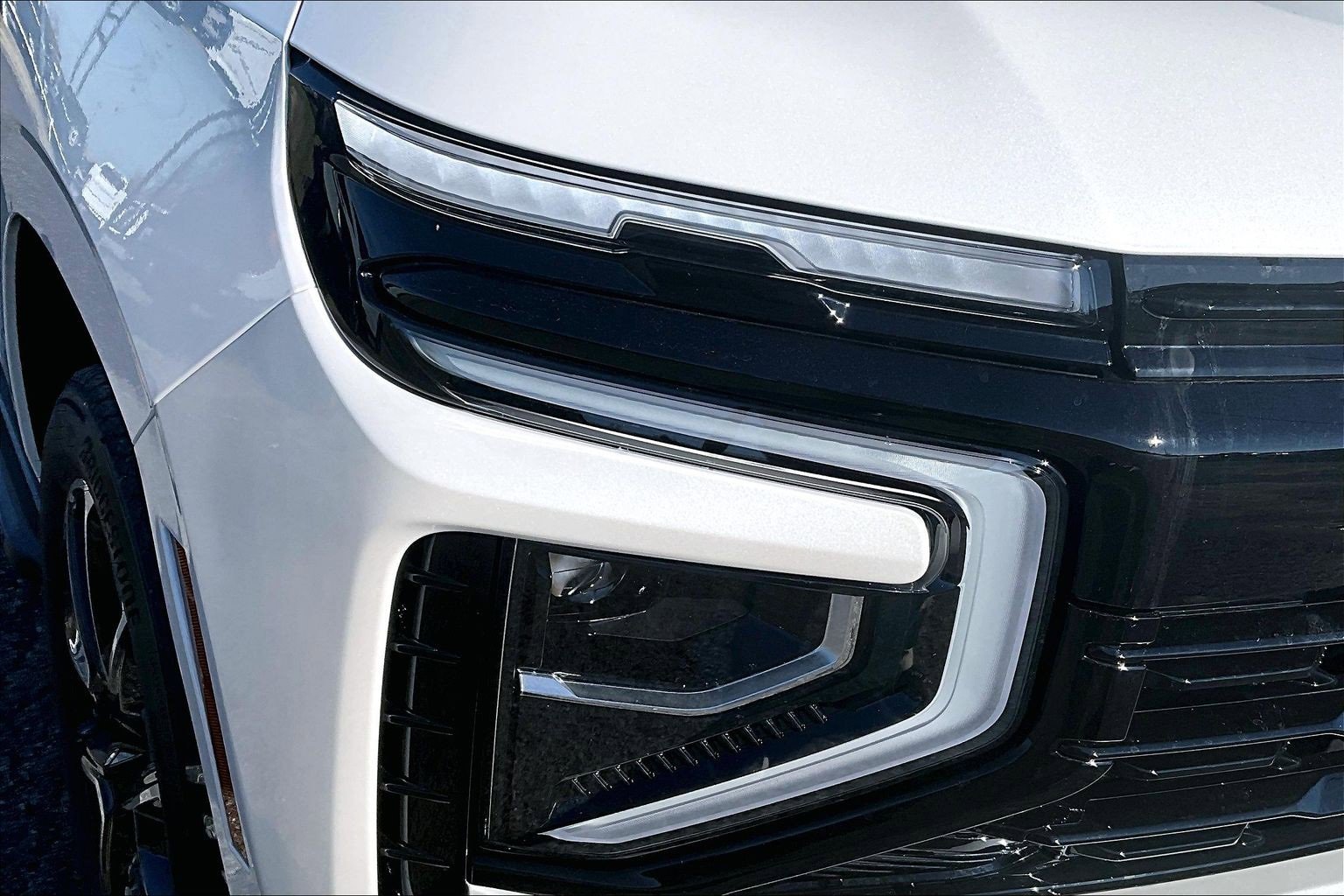 Used 2025 Chevrolet Tahoe RST w/ Comfort Package image 32