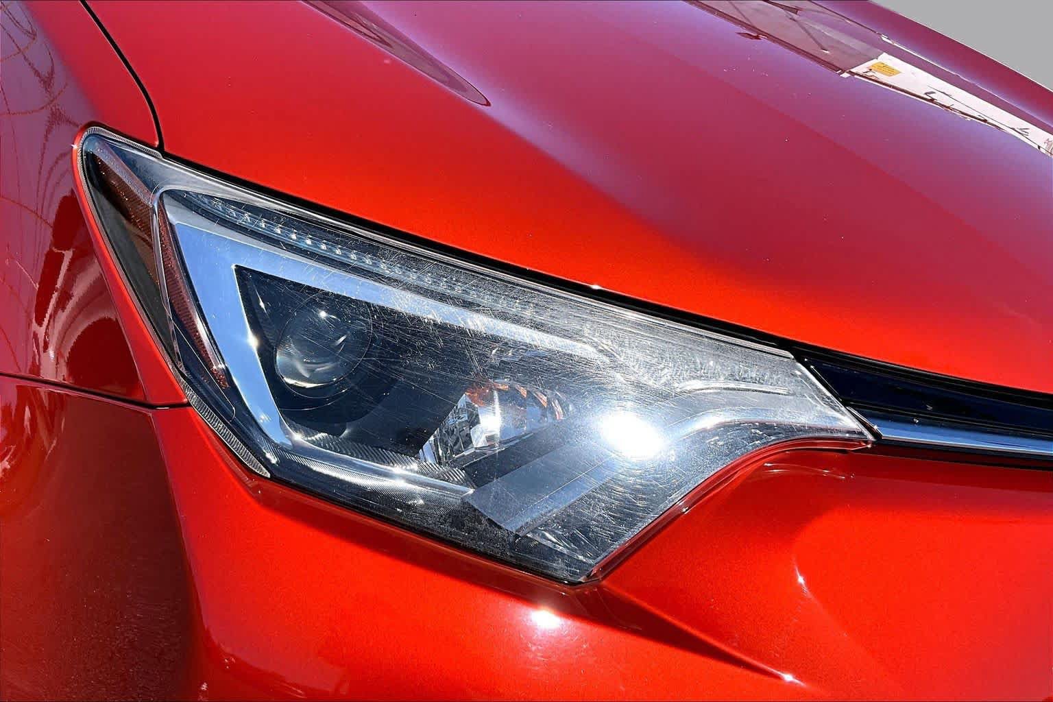Used 2016 Toyota RAV4 LE AWD/4WD image 28