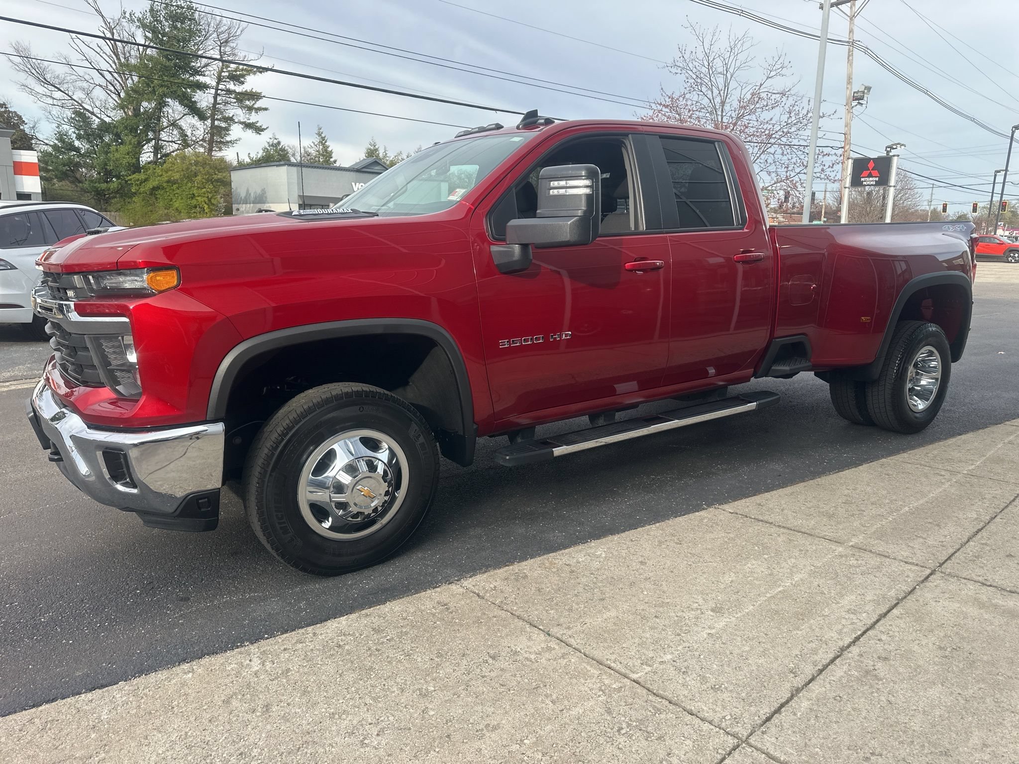 Used 2024 Chevrolet Silverado 3500 LT w/ Convenience Package AWD/4WD image 7