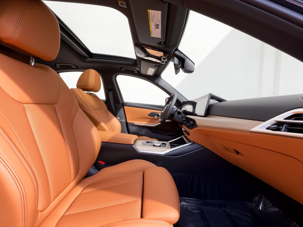 Certified 2026 BMW 330i Sedan RWD image 30