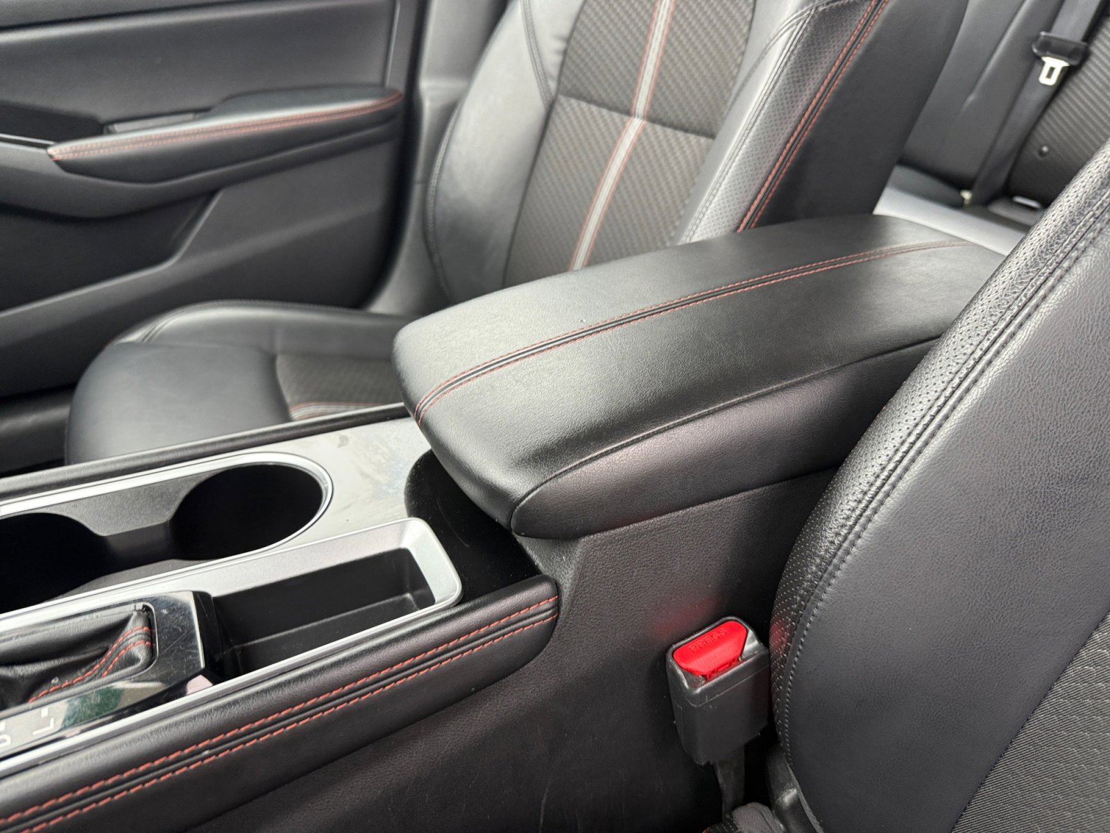 Used 2024 Nissan Altima 2.5 SR image 14