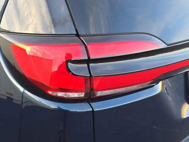 Used 2024 Chrysler Pacifica Touring-L FWD image 32