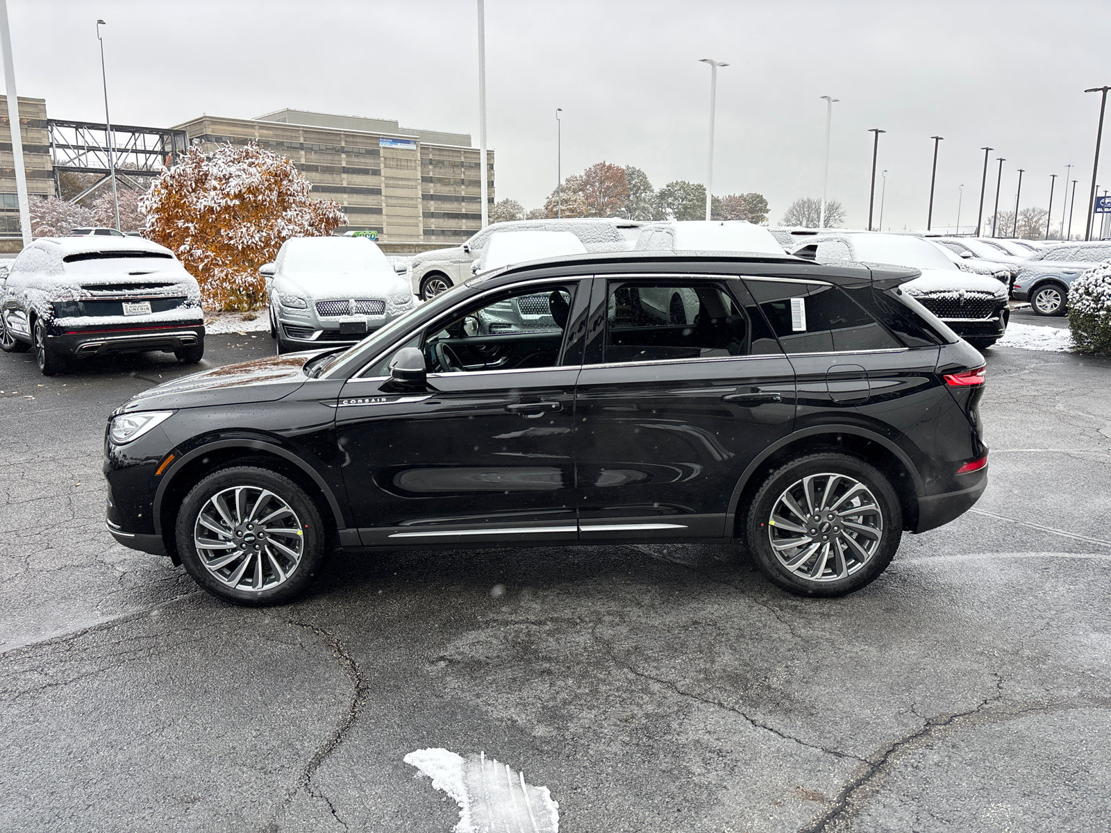 New 2026 Lincoln Corsair Reserve image 4