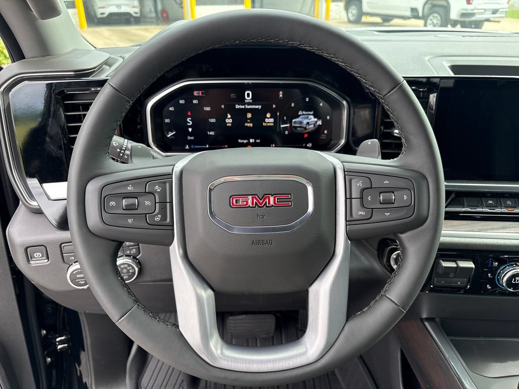 New 2026 GMC Sierra 1500 4x4 Crew Cab SLT w/ SLT Convenience Package image 17