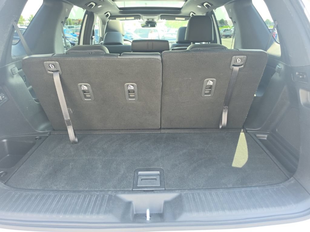 Certified 2025 Honda Pilot Black Edition image 31