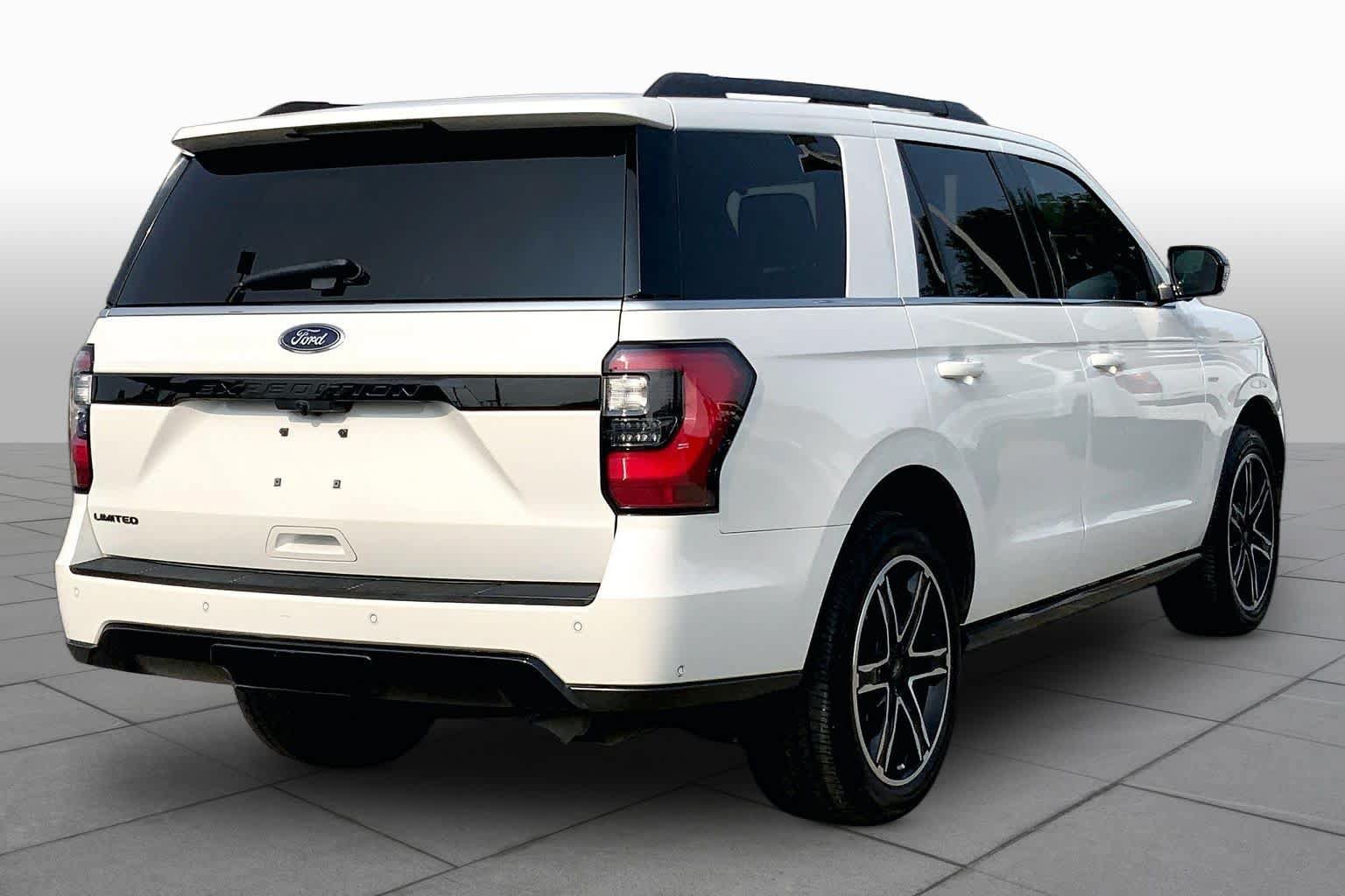 Used 2021 Ford Expedition Limited RWD image 13