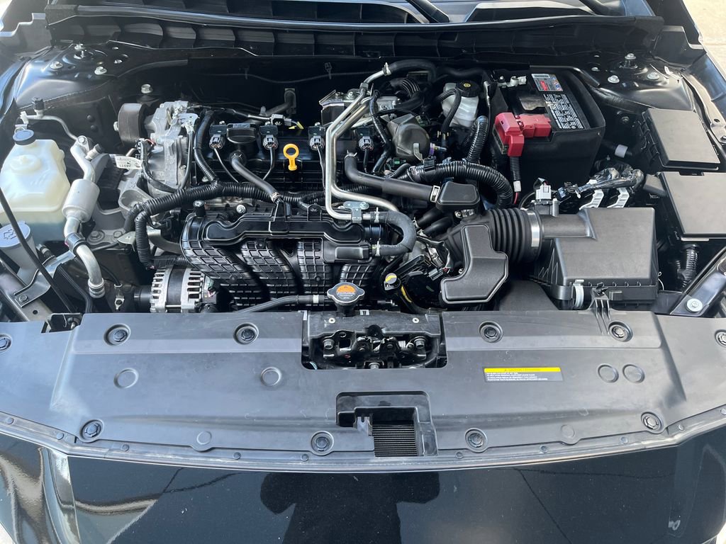 Used 2024 Nissan Altima 2.5 SR FWD image 28