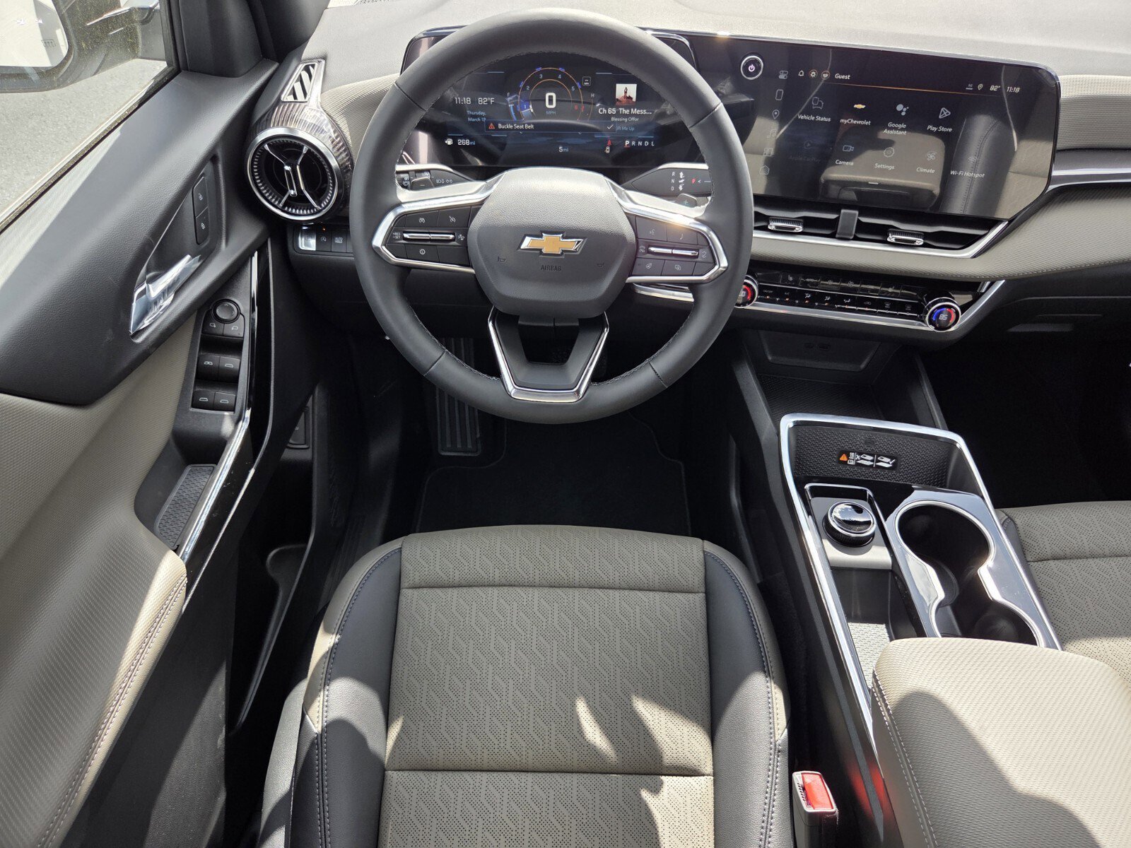 New 2026 Chevrolet Equinox LT w/ Convenience Package II FWD image 11