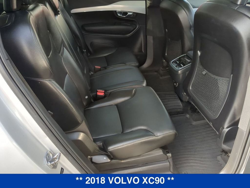 Used 2018 Volvo XC90 T5 Momentum w/ Convenience Package image 22
