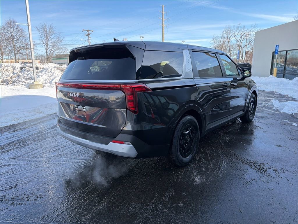 New 2026 Kia Carnival LX FWD image 6