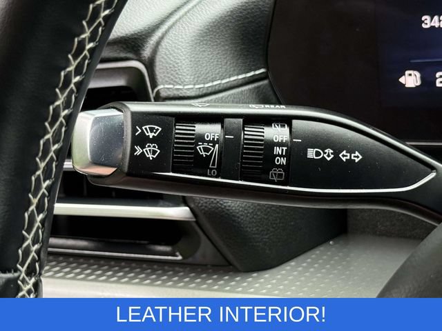 Certified 2025 Chevrolet Traverse LT AWD/4WD image 21