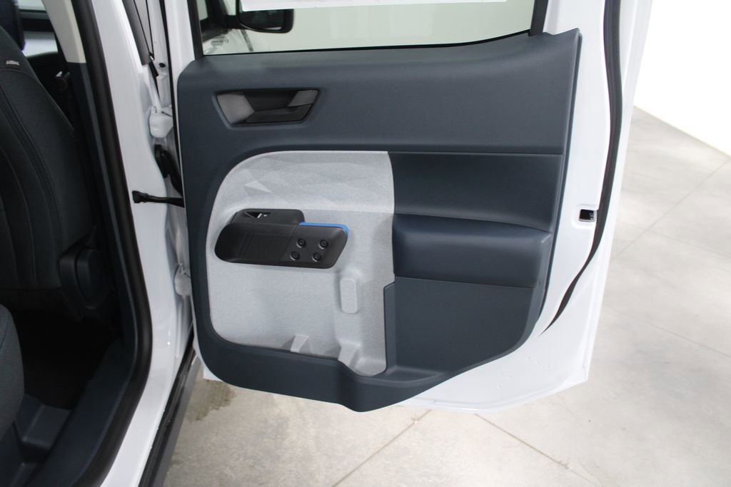New 2025 Ford Maverick XLT w/ XLT Luxury Package image 33