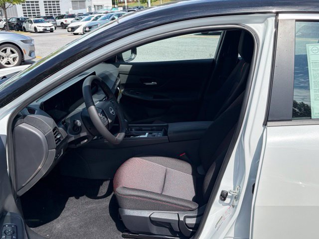 New 2027 Nissan Sentra SR w/ SR All Weather Package FWD image 15
