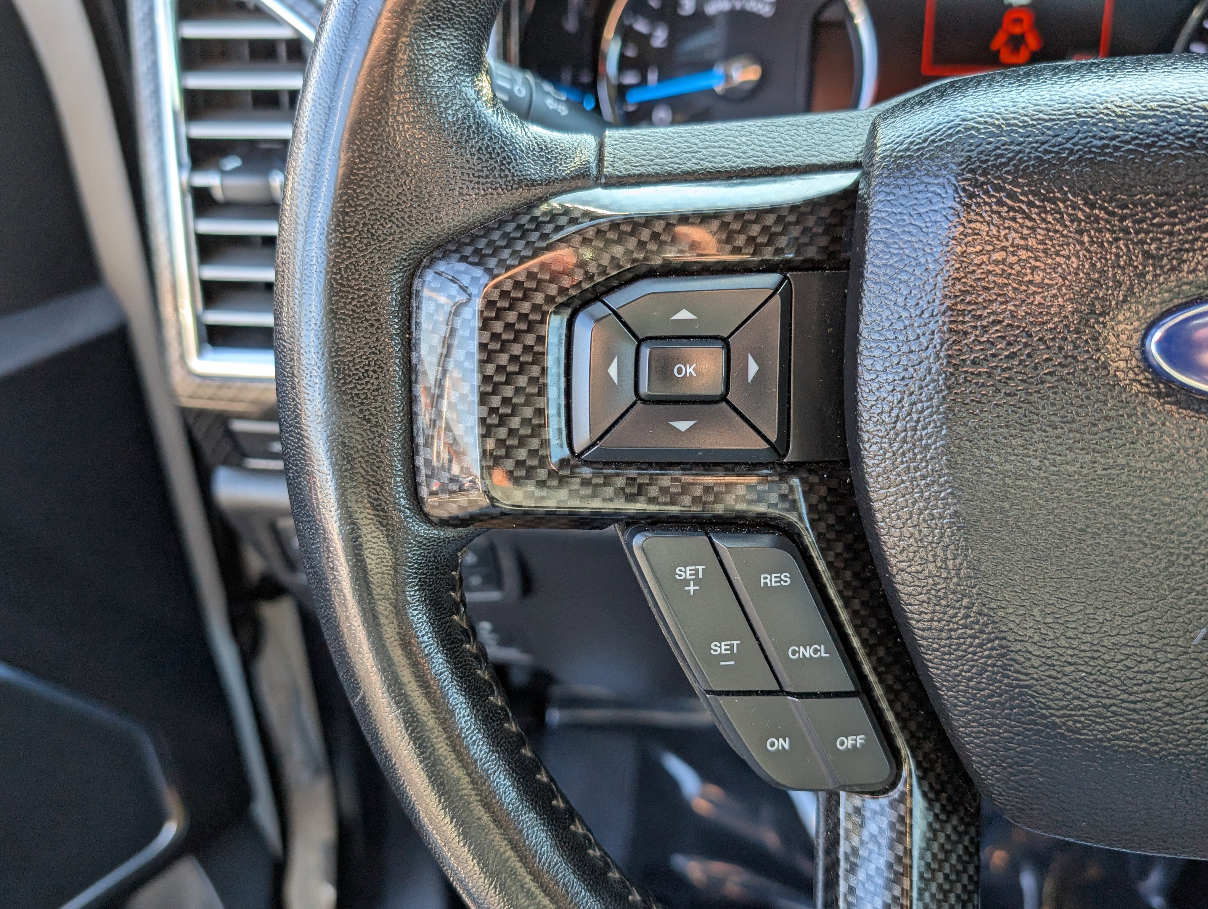 Used 2017 Ford F250 Lariat w/ Lariat Ultimate Package image 22