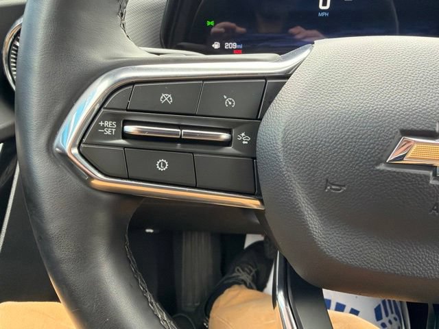 Used 2025 Chevrolet Equinox LT FWD image 15
