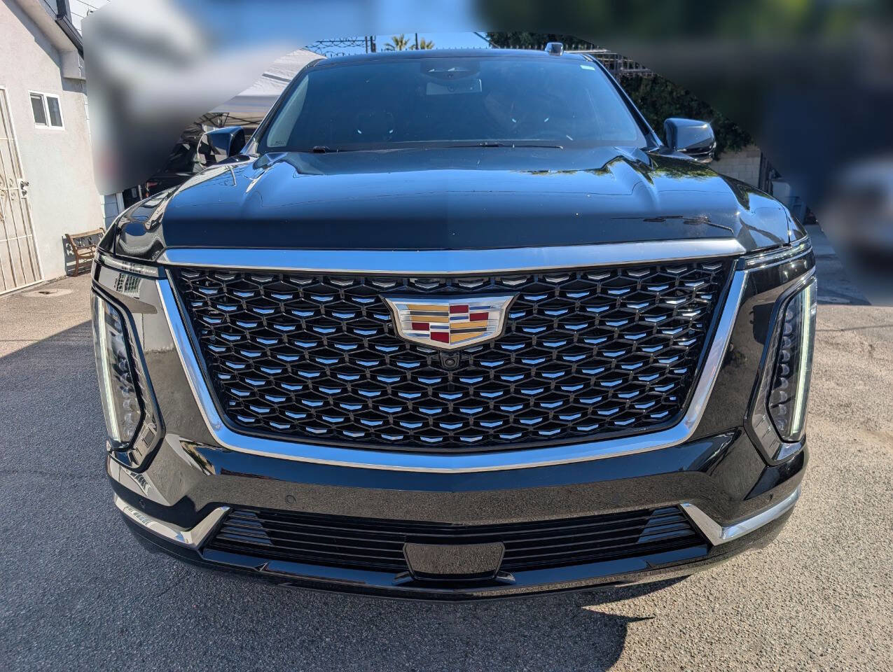 Used 2025 Cadillac Escalade ESV Luxury AWD/4WD image 8