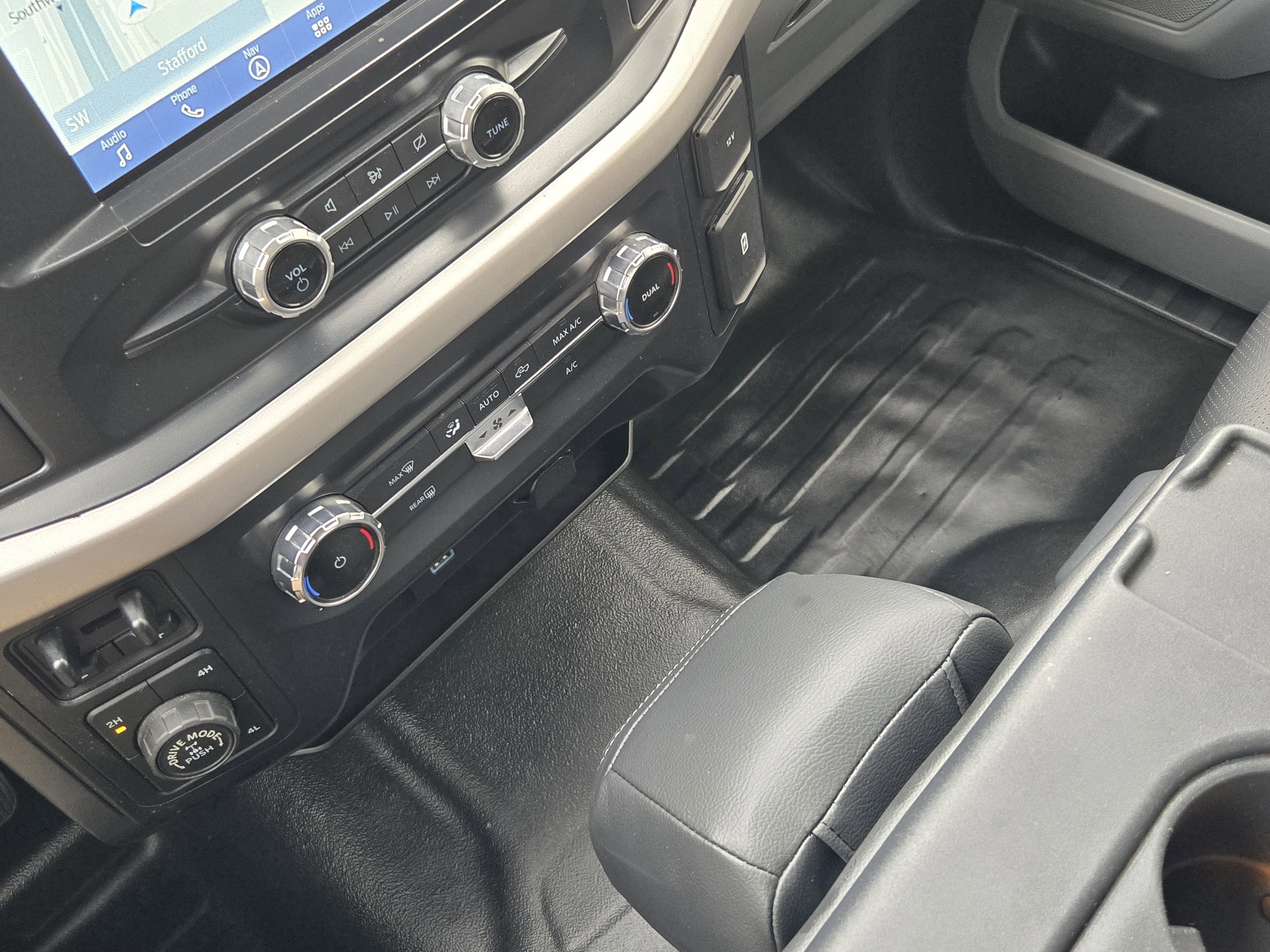 Certified 2022 Ford F150 XLT w/ Equipment Group 301A Mid image 15