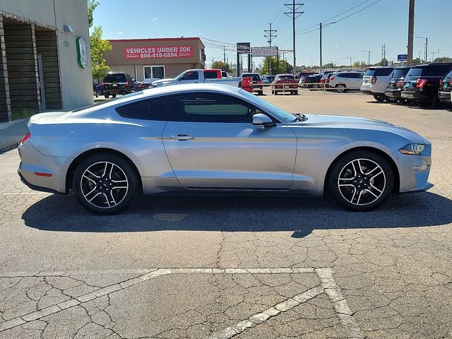 Used 2022 Ford Mustang Premium image 2